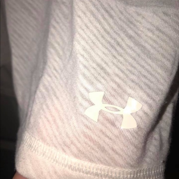 Cream Under Armour long sleeve - Picture 2 of 2